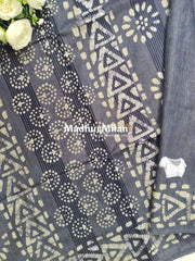 BHAGALPURI BATIC PRINT SAREE GREY