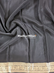MAYA BANARASI CREPE PLAIN BODY GOLD JARI BORDER SAREE BLACK